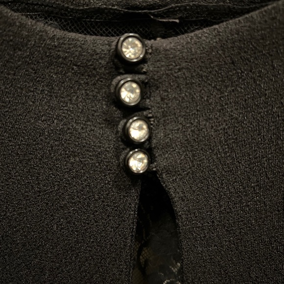 vintage 1930s black crepe mourning dress lace cutout, front gathers, Buttons - Picture 10 of 14